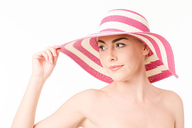 istock Beautiful woman in a hat 475329904