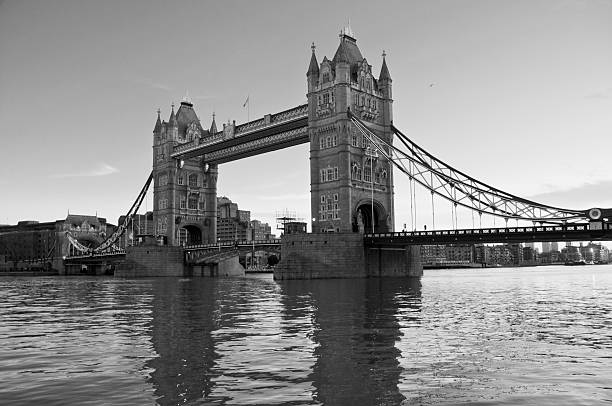 istock Tower Bridge, London in black and white 475344113