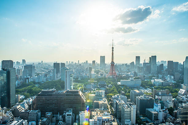 horizonte da cidade de tóquio - tokyo prefecture tokyo tower japan cityscape imagens e fotografias de stock