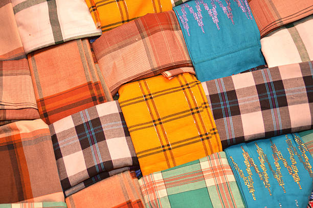 istock Indonesia woven silk sarong 475359334