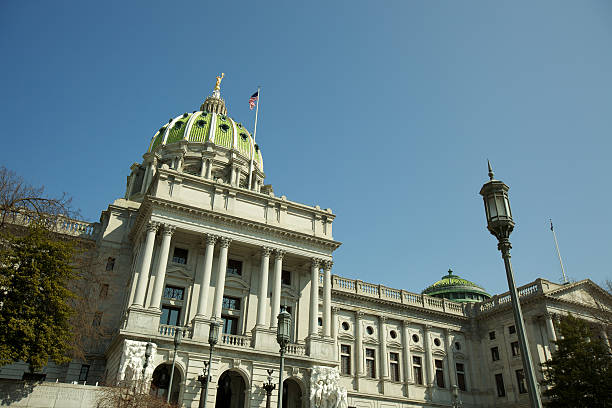 pennsylvania state capitol à harrisburg, en pennsylvanie - pennsylvania harrisburg government state photos et images de collection