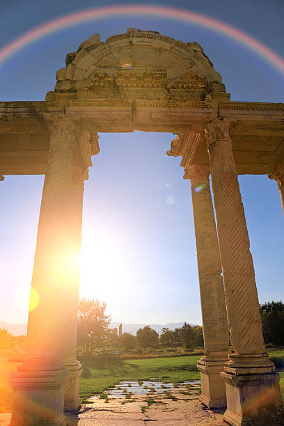 tetrapylon z aphrodisias - architecture anatolia ancient civilization ancient greece zdjęcia i obrazy z banku zdjęć