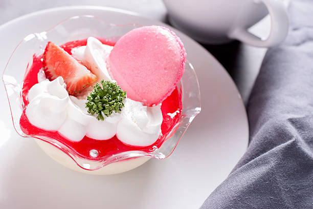 istock Strawberry Tiramisu 475378435