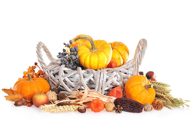 istock Thanksgiving  in rattan basket 475381328