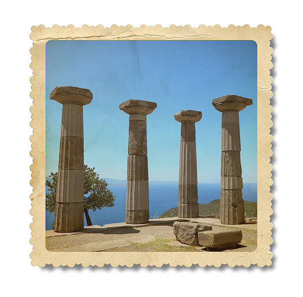vintage templo de athenain assos fotografia (traçado de recorte) - column italy italian culture greece imagens e fotografias de stock