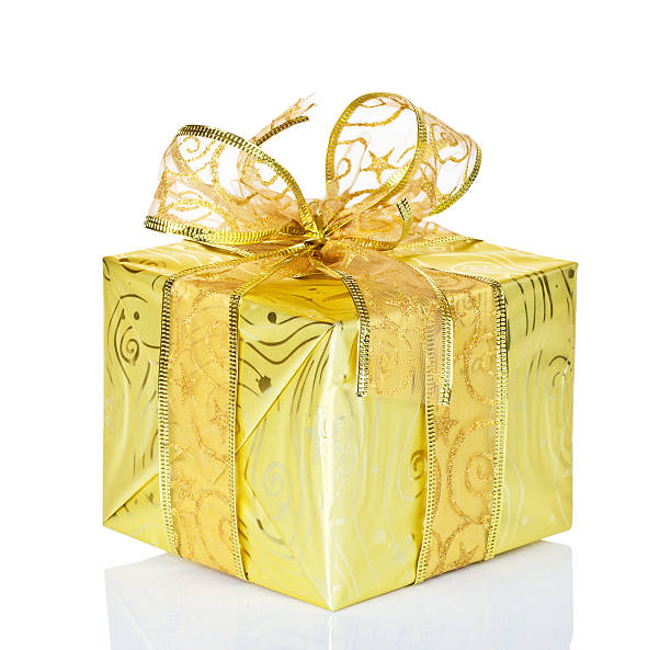 istock Golden gift box on a white background 475400713