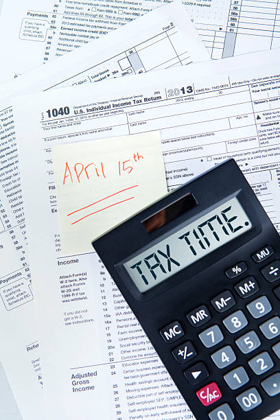 istock Tax time to pay 475401887