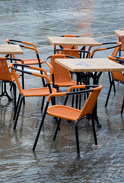 istock Rain ruins business for restaurants 475427420