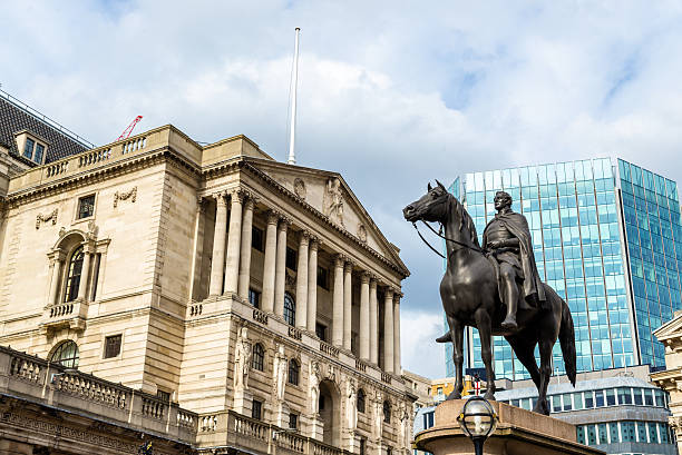 Equestrian statue of Wellington in London - England Equestrian statue of Wellington in London - England bank of england stock pictures, royalty-free photos & images