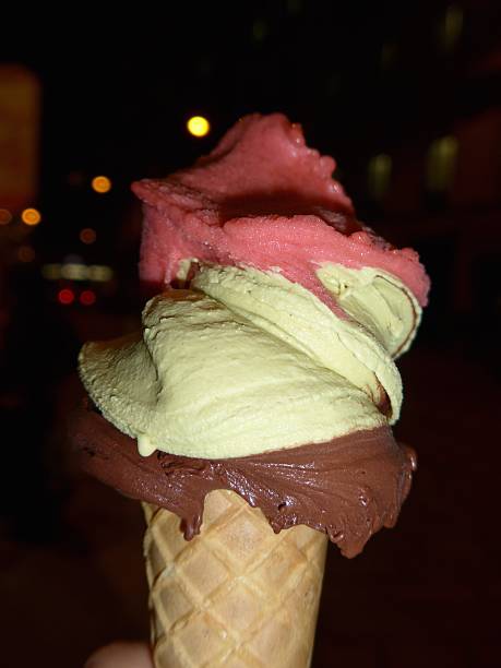 istock Authentic italian ice cream cone closeup 475437880