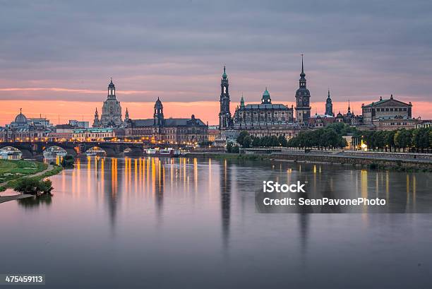 Dresden Deutschland Stockfoto und mehr Bilder von Stadtsilhouette - Stadtsilhouette, Abenddämmerung, Alte Mainbrücke