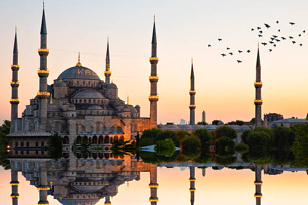 moschea blu, la basilica di santa sofia-kiev - travel europe night dome foto e immagini stock