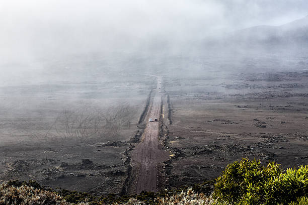 istock Offroad to Piton de la Fournaise 475467657