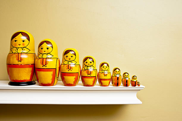 matroschka-puppen - russian nesting doll doll matrioska russian culture stock-fotos und bilder