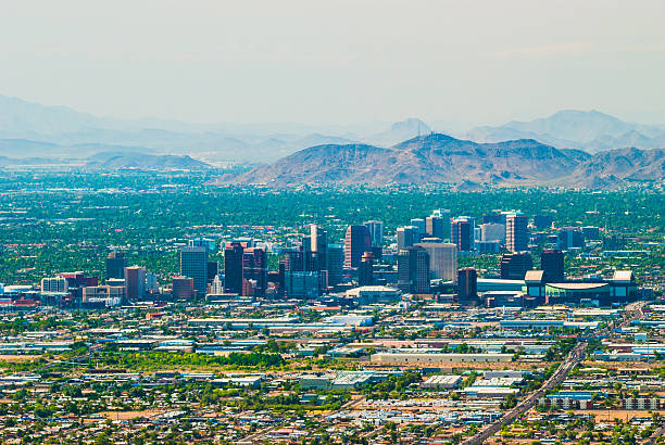 istock Phoenix city aerial overview with Downtown and Midtown 475485594