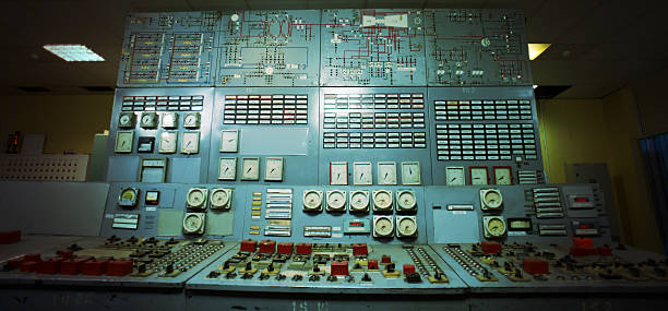 istock Control room of an old power generation plant 475495232
