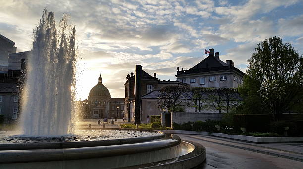 istock Fountain in Copenhagen, evening 475504714