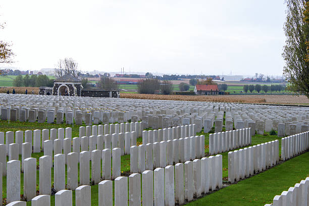 istock Great world war 1  flanders fields belgium Cemetery 475513677