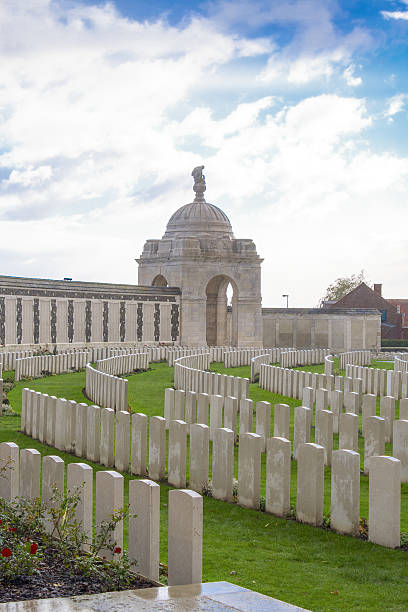 istock Great world war 1  flanders fields belgium Cemetery 475513731