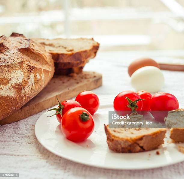 El Desayuno Foto de stock y más banco de imágenes de Agrietado - Agrietado, Alimento, Comida del mediodía