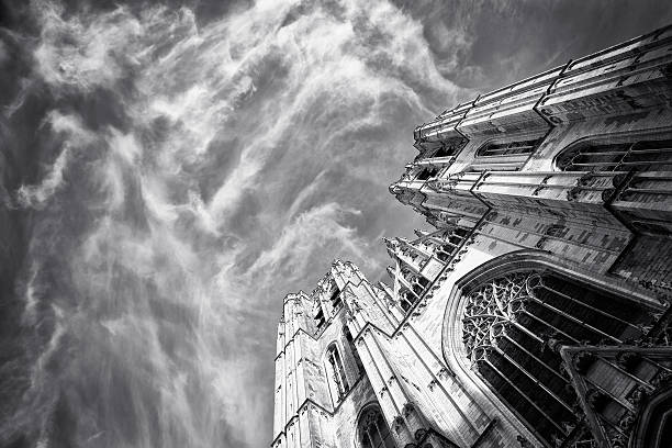 istock Beautiful Gothic cathedral from Bruxelles Brusels  Belgium 475518054