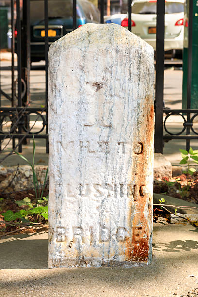 istock Old New York Mile Marker 475519358