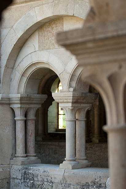 フォントネー修道院にバーガンディ（フランス） - ジャン ブリン ドゥ フォントゥネー ストックフォトと画像