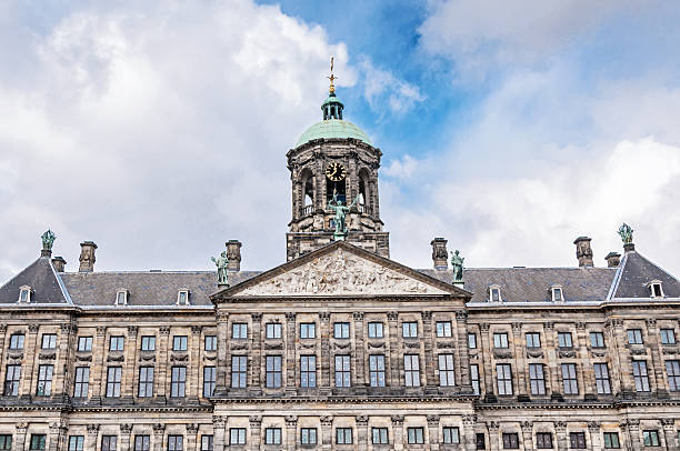istock The Royal Palace In Dam Square, Amsterdam, Netherlands 475555810