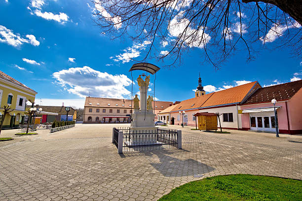 istock Town of Ludbreg central square 475556134