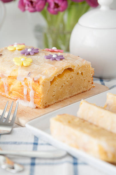 Lemon Pie with marzipan flowers