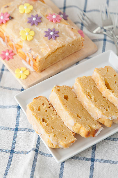 Lemon Pie with marzipan flowers