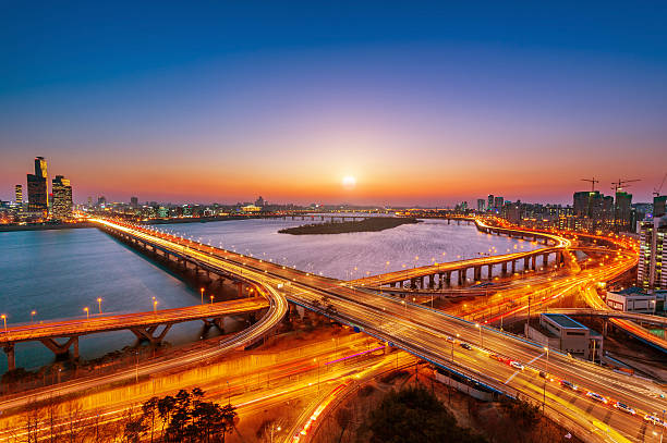 istock Mapo bridge and Seoul cityscape 475566788
