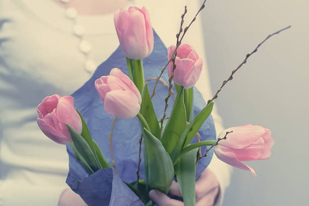 ramo de rosa tulipanes suaves tonos - beauty in nature wedding nature smooth fotografías e imágenes de stock
