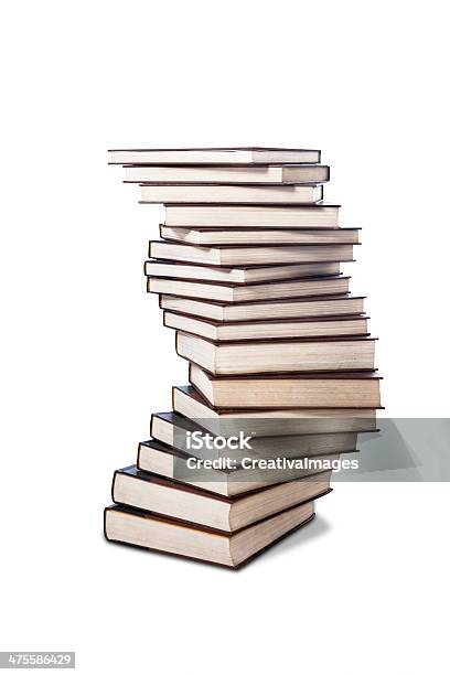 Foto de Pilha De Livros e mais fotos de stock de Alto - Descrição Geral - Alto - Descrição Geral, Amontoamento, Aprender
