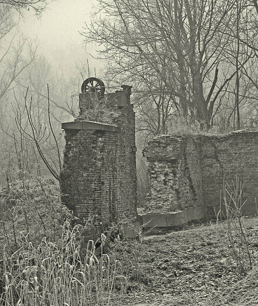 istock Series - Antiquated @ XpX 475599436