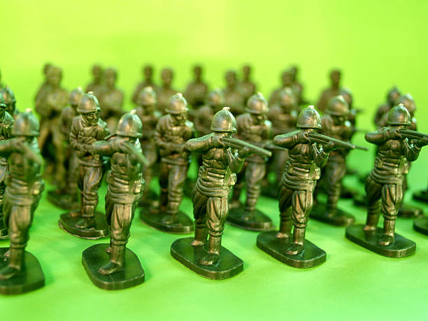 istock Green Army toy soldiers 475605373