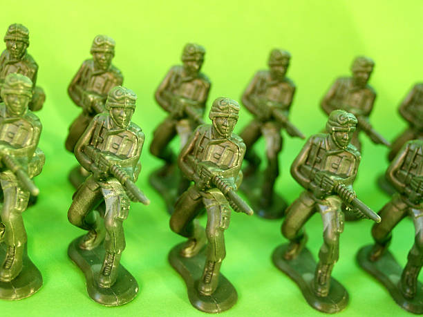 istock Green Army toy soldiers 475605649