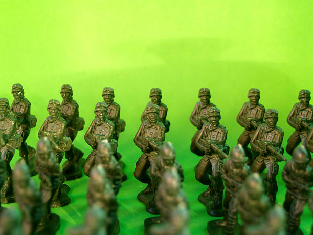 istock Green Army toy soldiers 475611401
