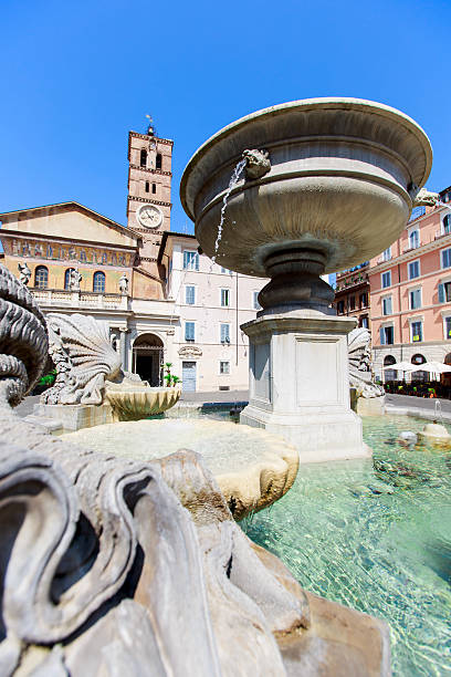 istock Santa Maria Square in Trastevere square 475628567