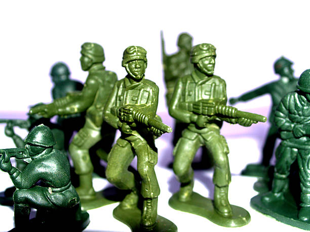 istock Green Army toy soldiers 475652923