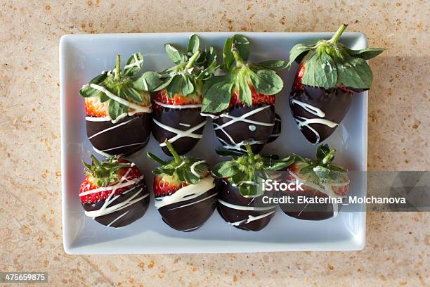 Strawberry Ergänzen Stockfoto und mehr Bilder von Beere - Obst - Beere - Obst, Dessert, Dunkel