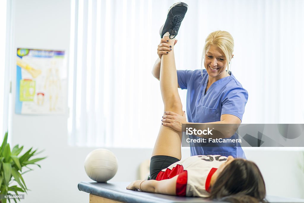 Fisioterapia - Foto de stock de Atleta - Papel social libre de derechos