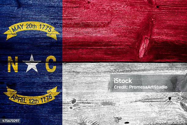 North Carolina State Flagge Gemalt Auf Alten Holz Plank Struktur Stockfoto und mehr Bilder von Ausgefranst