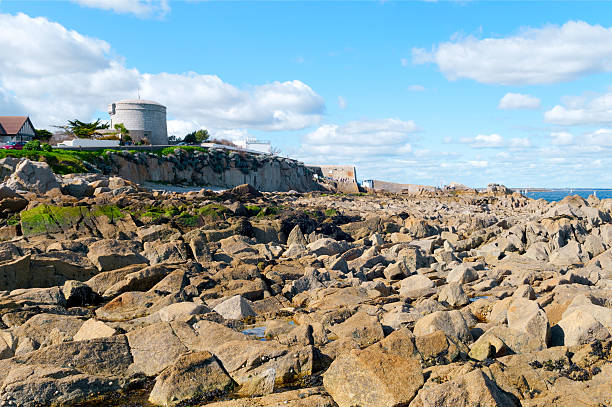istock the coast of Ireland 475777023