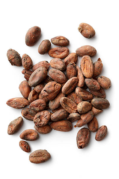 flavouring:  какао-бобов - heap studio shot vertical directly above стоковые фото и изображения