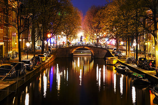 istock Night city view of Amsterdam 475781918