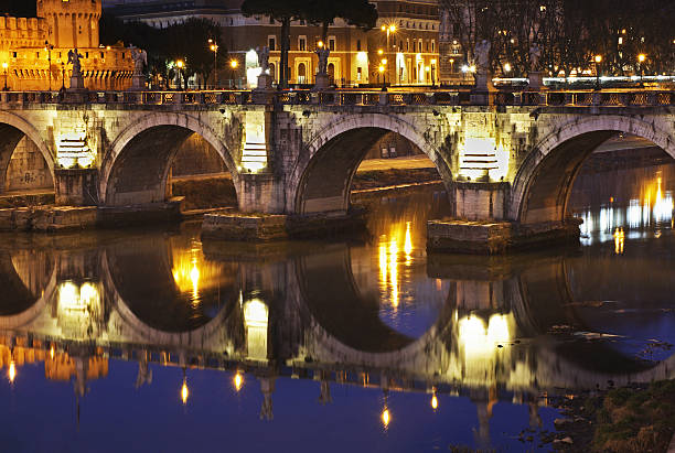 istock Angel Bridg in Rome 475790041