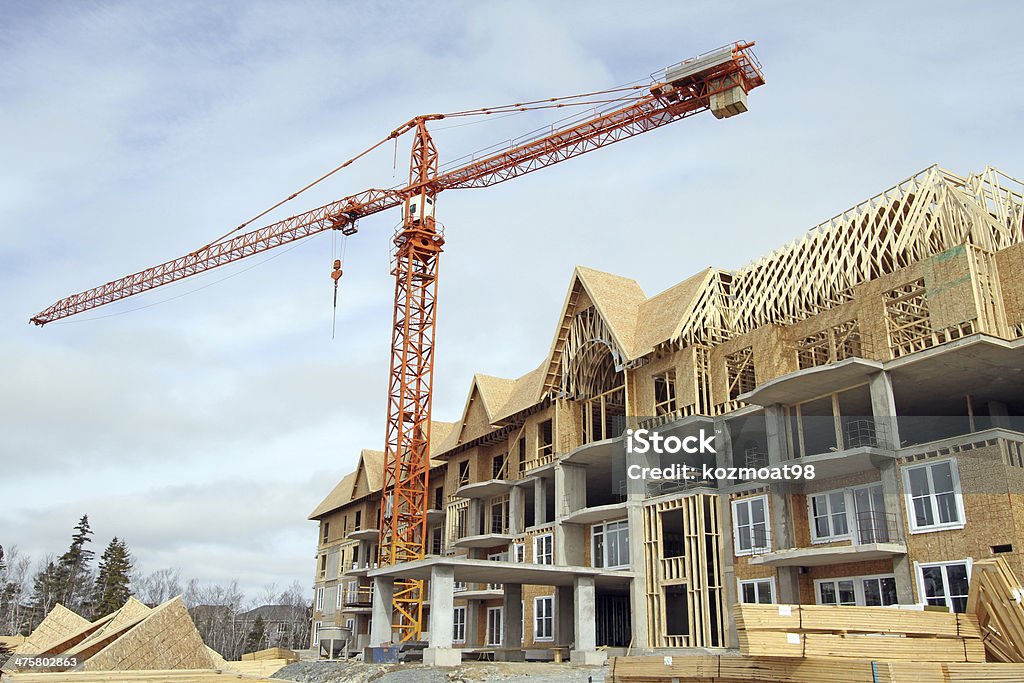 CONDOMINIO costruzione - Foto stock royalty-free di Appartamento