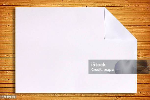 Puste Biały Papier Na Drewno Tło Z Cień - zdjęcia stockowe i więcej obrazów Bez ludzi - Bez ludzi, Biały, Brązowy