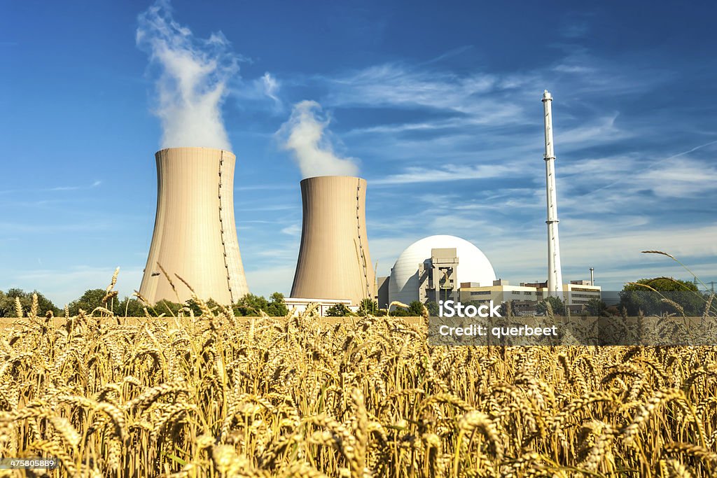 Atomkraftwerk in Deutschland - Lizenzfrei Kraftwerk Stock-Foto